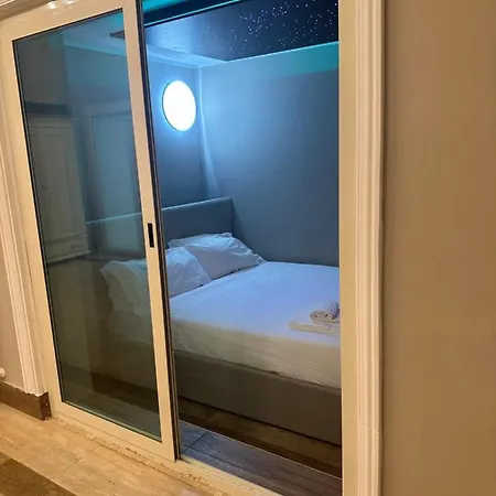 Imperial Maison Rome